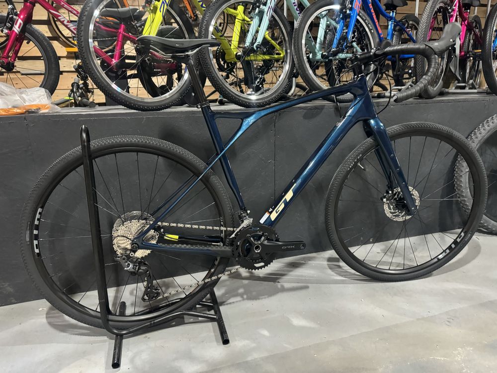 Rower 28 Gravel marki GT Grade Carbon Pro rozmiary, raty  0 %