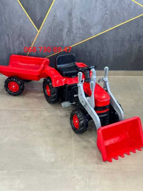 Детский трактор с педалями,прицепом и ковшом/Дитячий педальний трактор