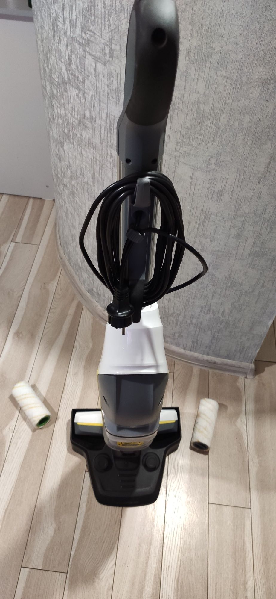 Поломойный пылесос Karcher FC 5