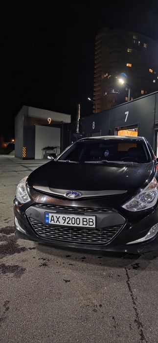Продам своє авто hendai soonata yf hybrid 2012 р. Хендай соната юф гіб