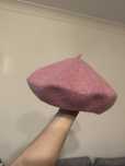 beret damski pudrowy różowy