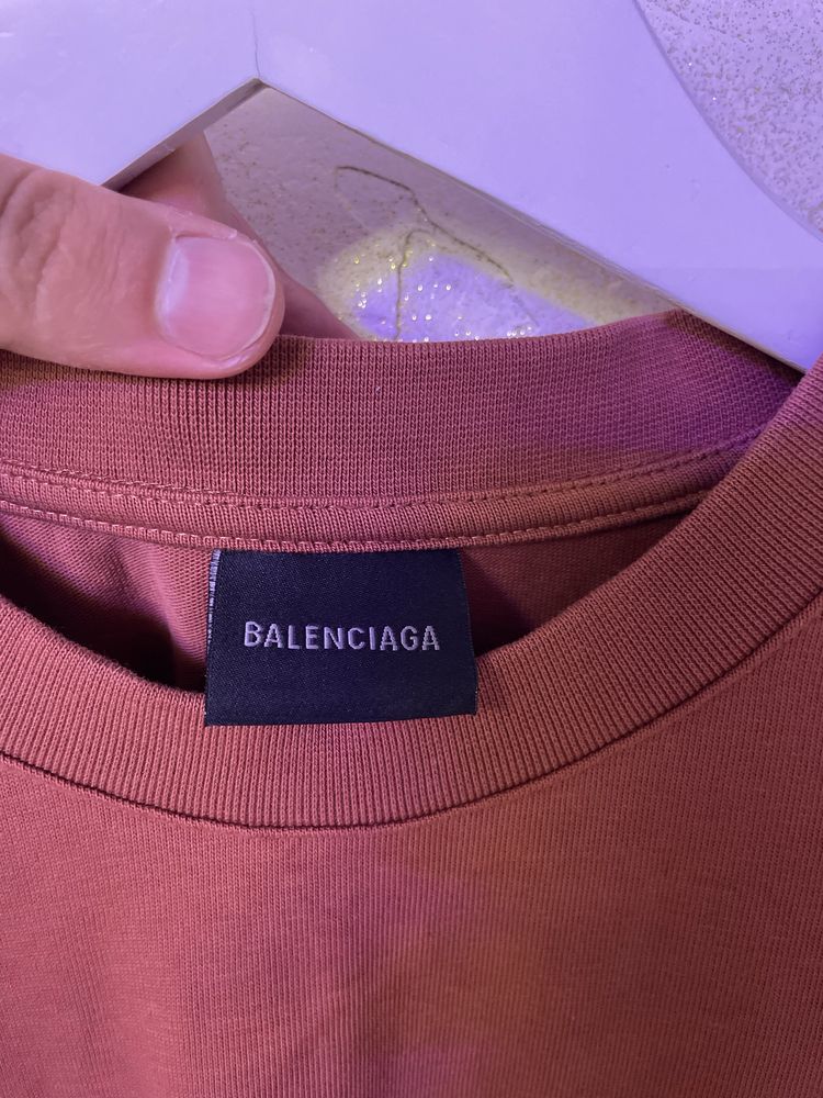 Чоловіча футболка BALENCIAGA Paris. Розмір М.