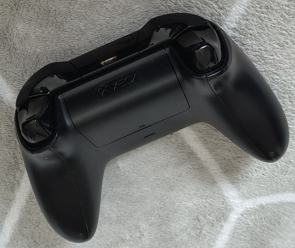 Xbox kontroler - z wadą - analog stick drift