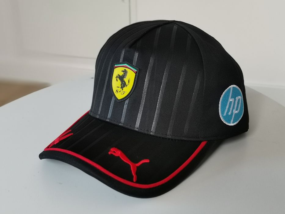 Czapka Scuderia Ferrari F1 Lewis Hamilton
