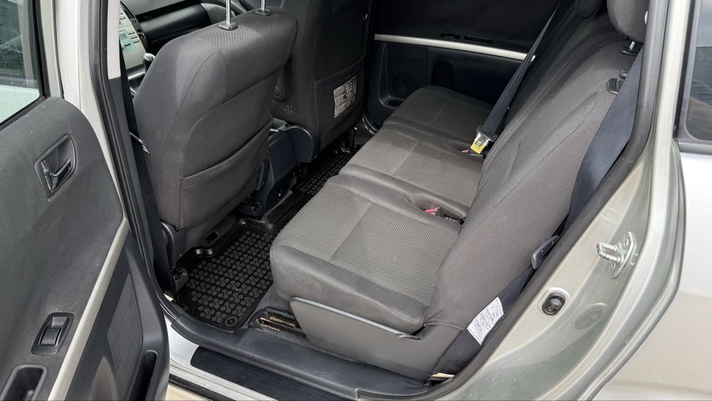Touota Corolla Verso 1.8 bebzyna