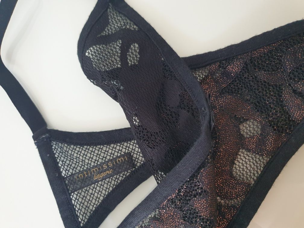 Czarne stringi Intimissimi S