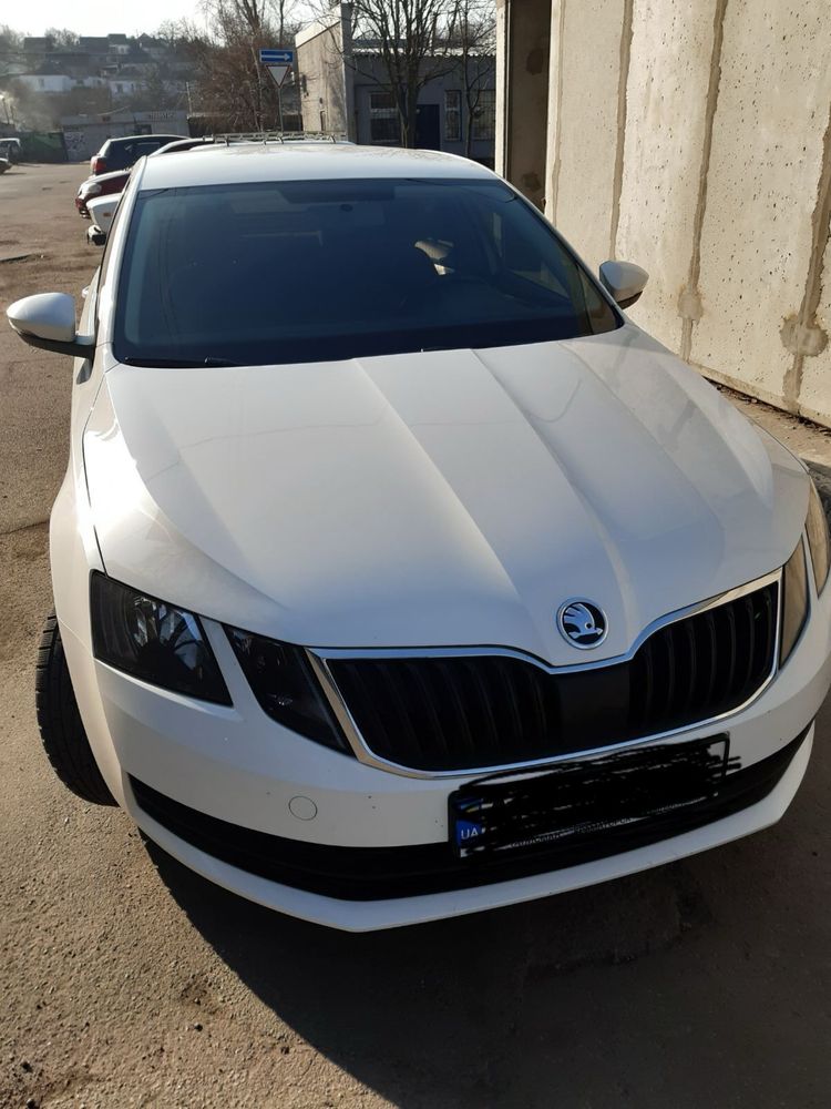 Продам Skoda Octavia 2019