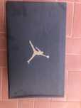 Nike Air Jordan 1 MID cinza