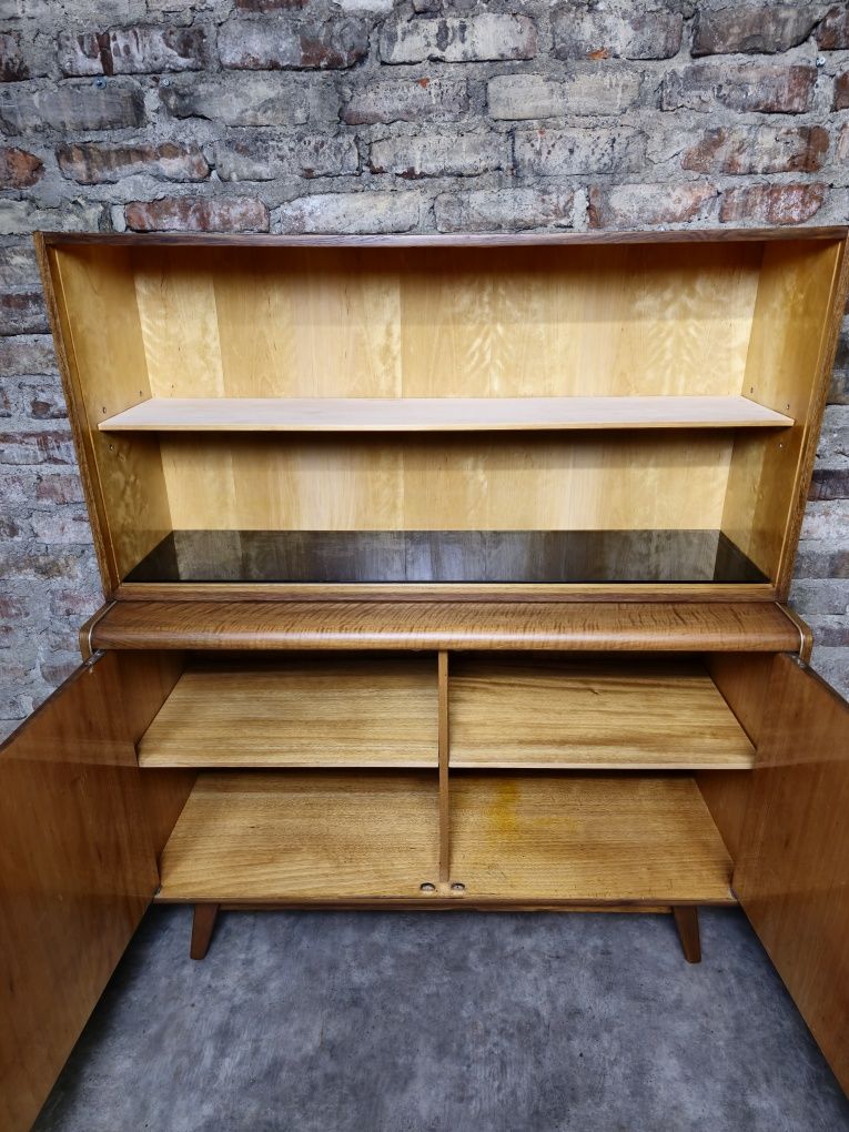 Komoda/biblioteczka Jitona po renowacji
