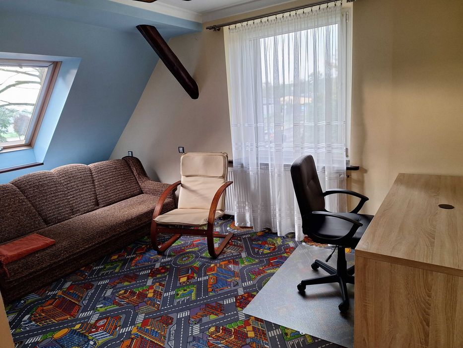 Dla studentów-mieszkanie w domku jednorodzinnym w Gliwicach-Łabędach