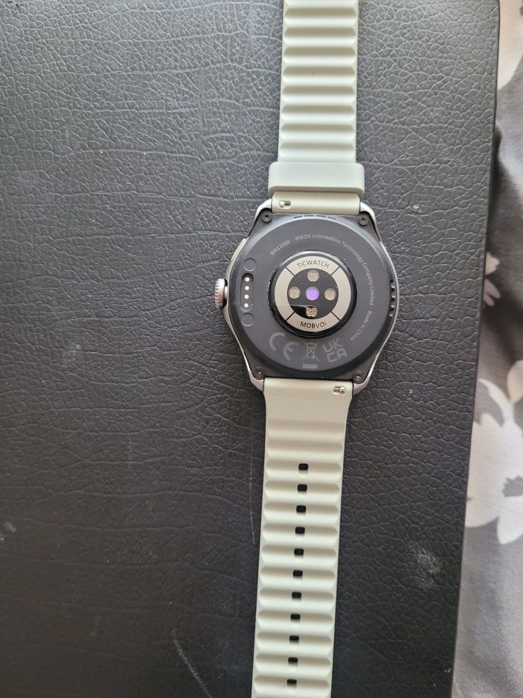 Tic Watch PRO 5 Enduro.