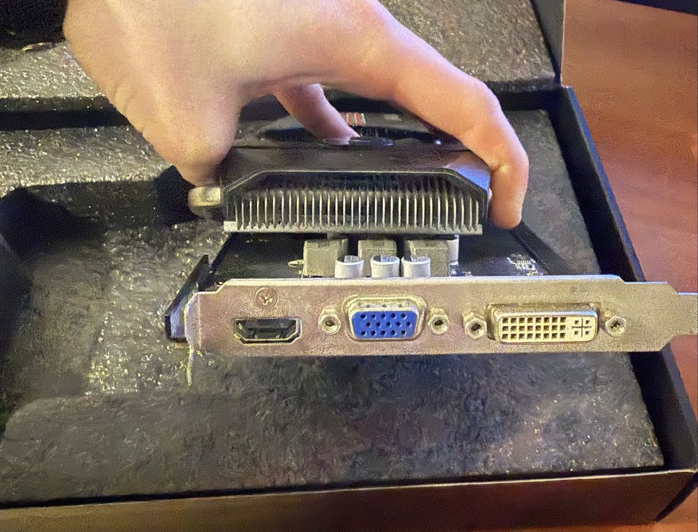 Видеокарта AMD HD6770 1GB GDDR5