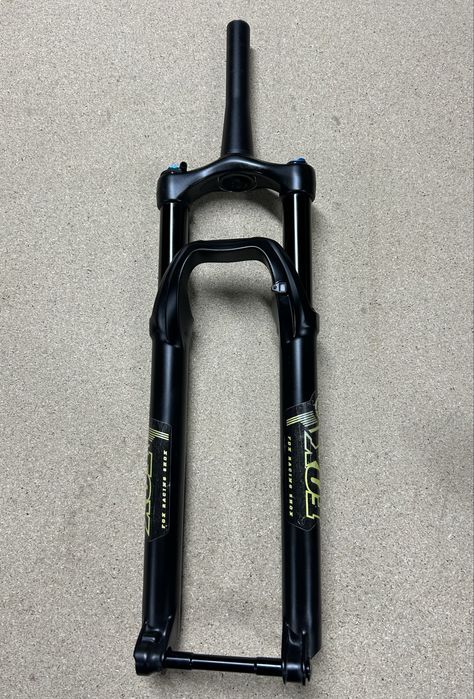 Suspensão FOX 32 Float Rhythm