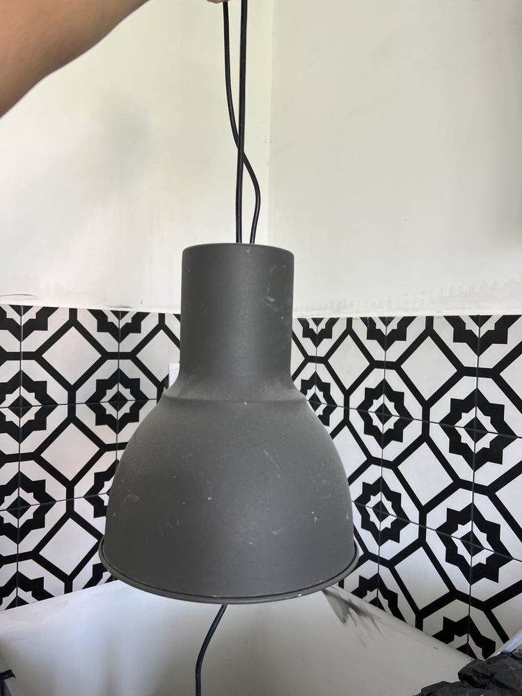 Candeeiros IKEA e gato preto 15€ cada