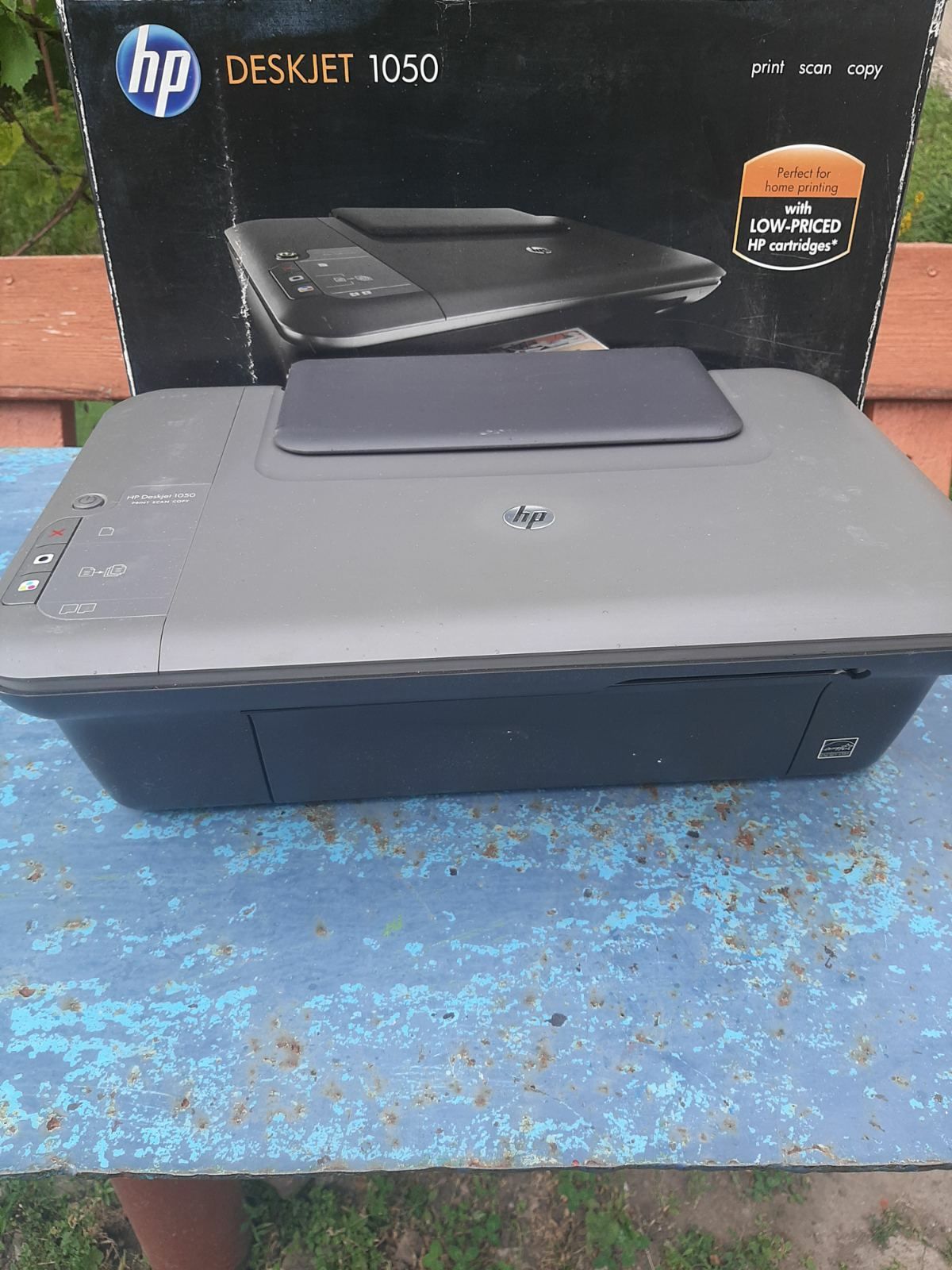 Продам принтер hp deskjet 1050