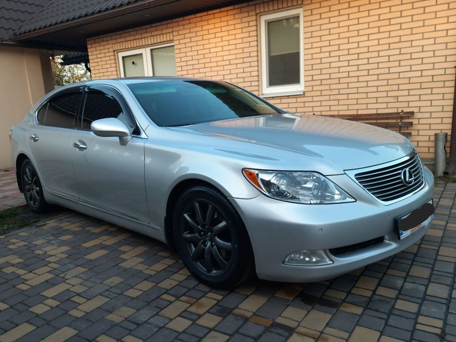 Lexus LS 460 Long