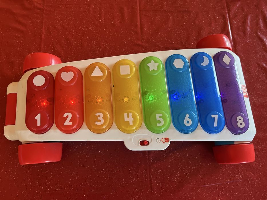 Xilofone Musical Gigante com Luzes e Som de puxar Fisher Price