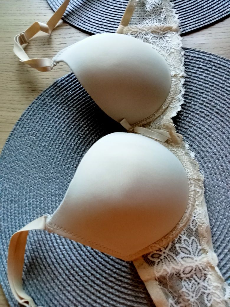 Biustonosz push up 75B
