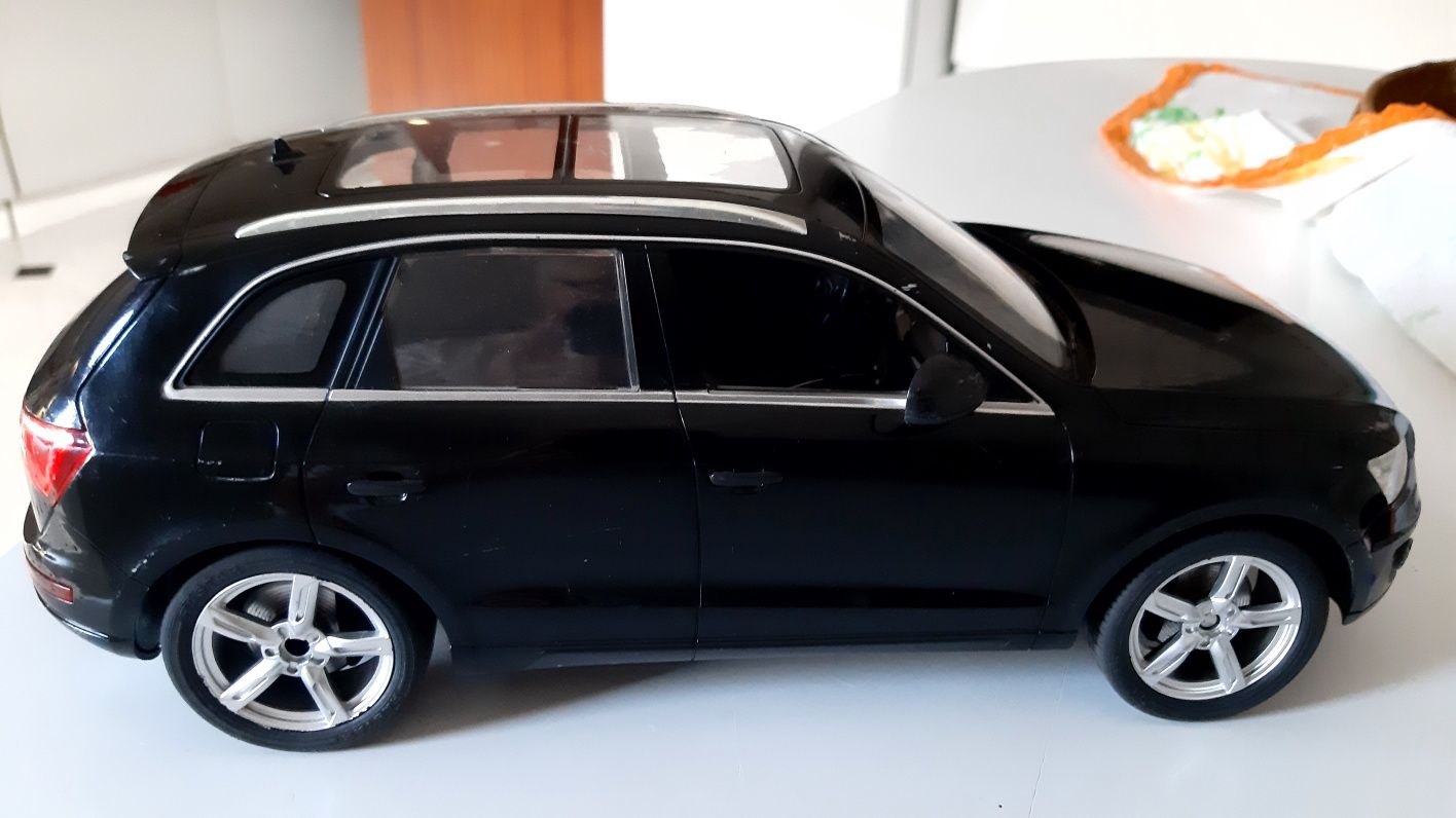 Audi Q5 escala 1/14