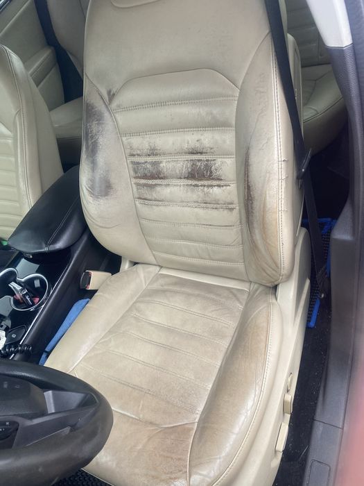 Кожаный салон Ford Fusion