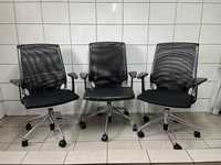 Zestaw gabinetowy krzesła Vitra Meda Chair 2+1 biurowy zobacz!