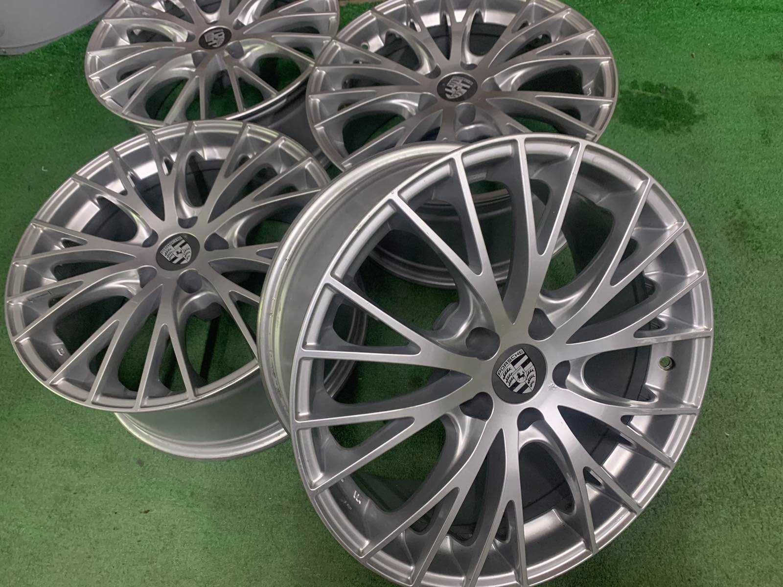 Диски різношироки Porsche Macan R18 5x112 J8/9 ET:21 ЦО:66,6