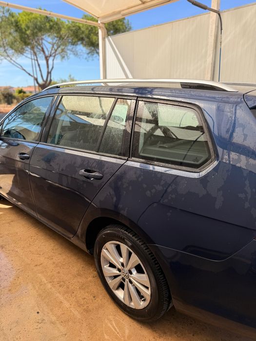 *Volkswagen Golf Variant 1.6 TDI*