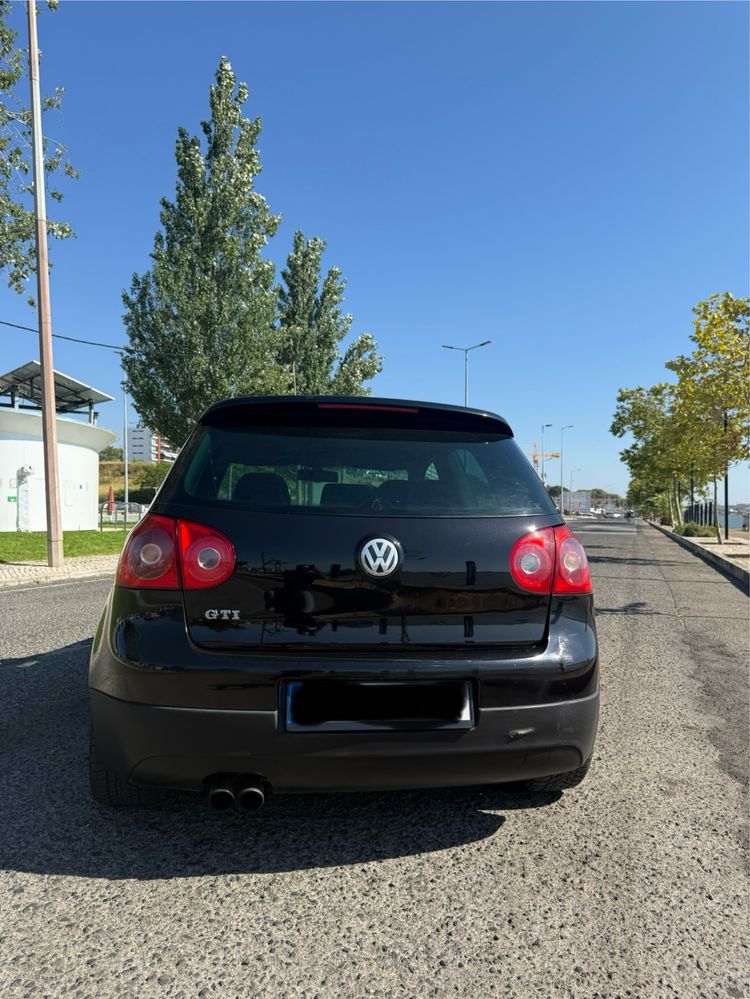 Golf V GTI 2005.