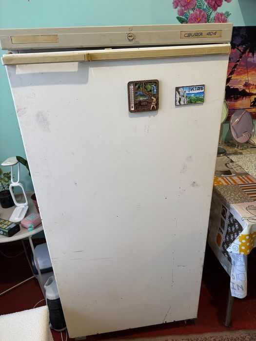 Холодильник СВИЯГА 404 на запчастини/ремонт