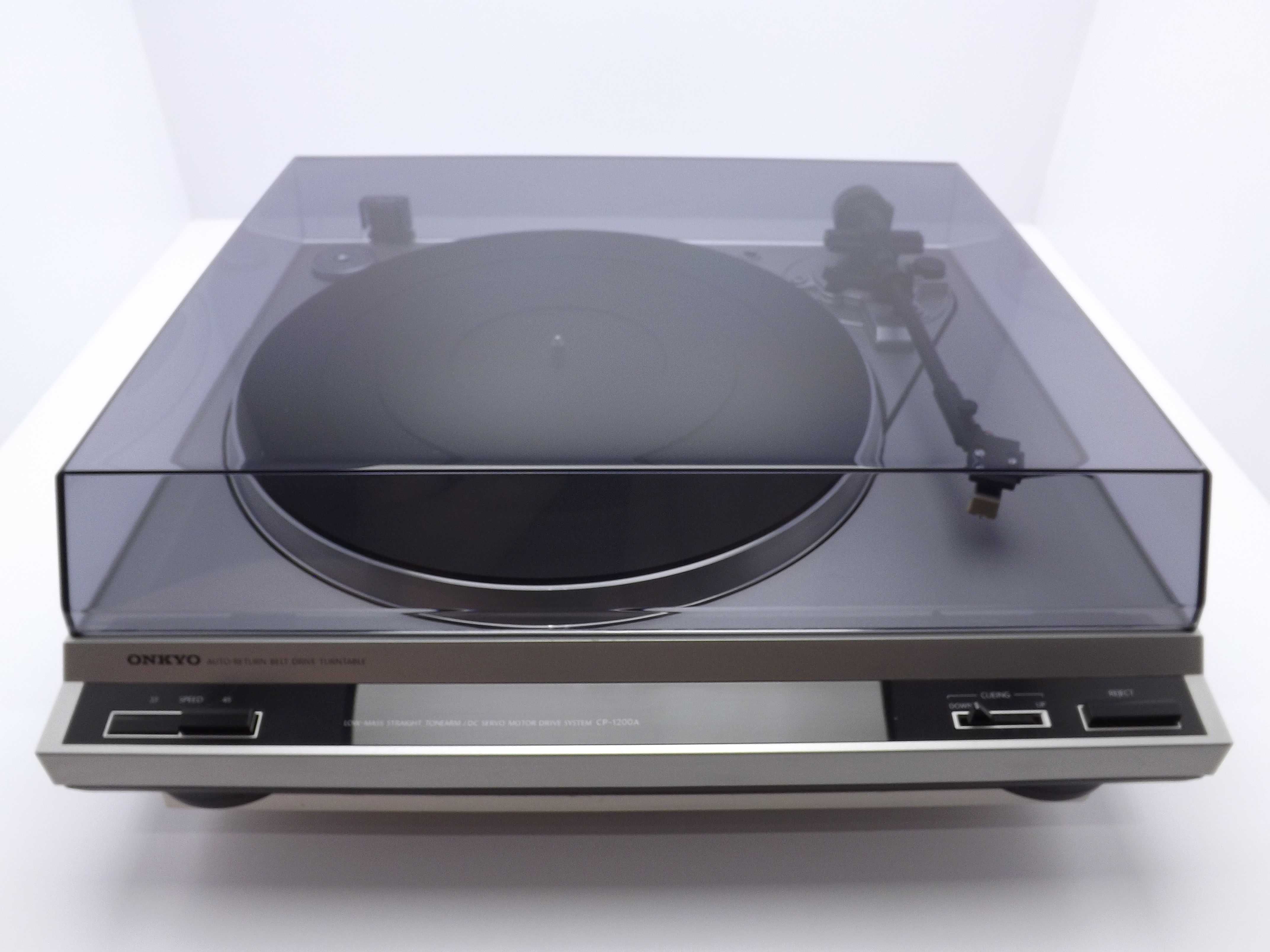 Gramofon Onkyo CP-1200A