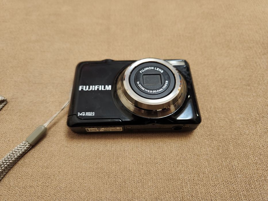 Цифровий фотоапарат Fujifilm JV300