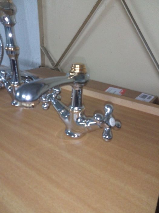 Misturadora casa de banho e cozinha