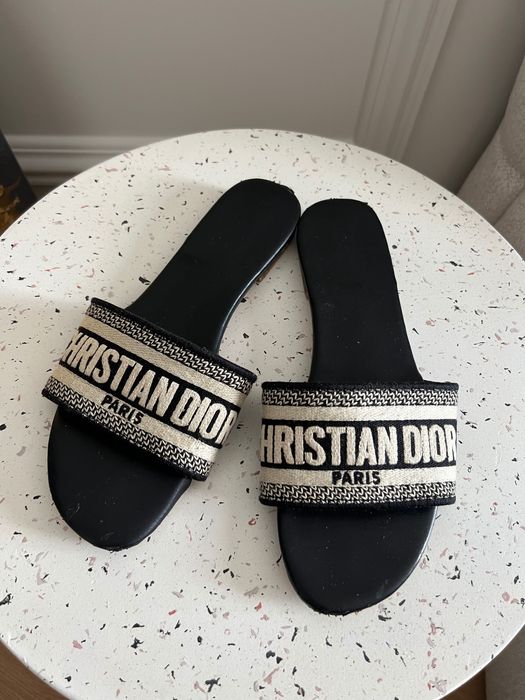 Christian Dior klapki roz 39