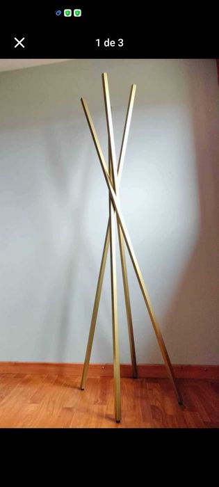 Cabide em dourado