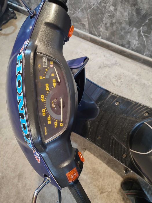 Honda Dio AF-27 мопед