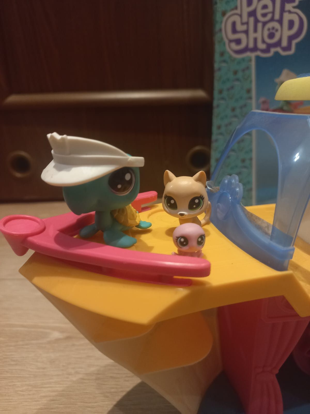 Littlest pet shop statek stan idealny 70 zł