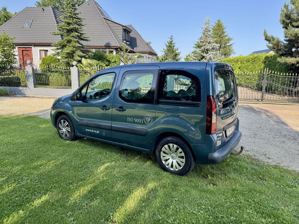 Citroen Berlingo 1.6 HDI 2012r hak klima 5 osobowy
