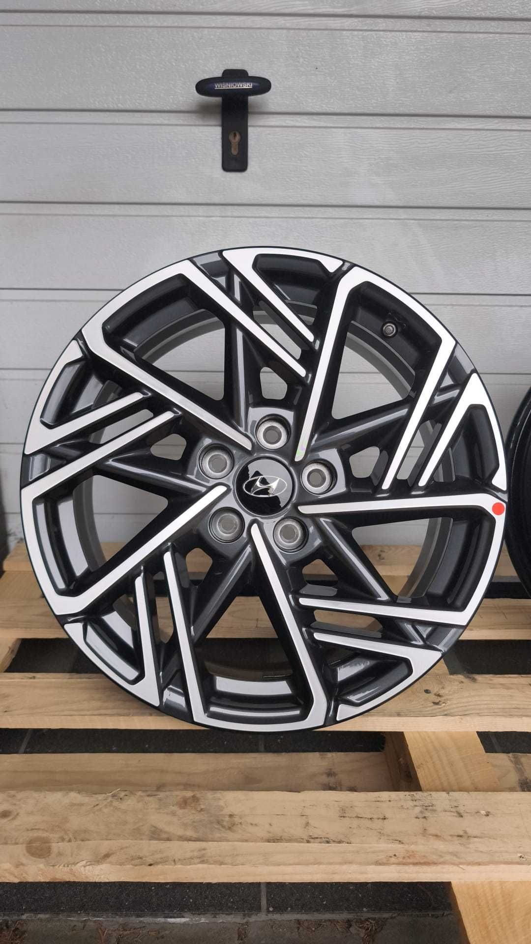 Felgi aluminiowe Hyundai i30 Kona Tucson 18" 5x114,3 Et 52 (OL600F)