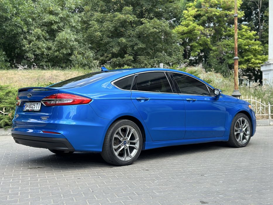 Ford fusion titanium  hybrid 2019