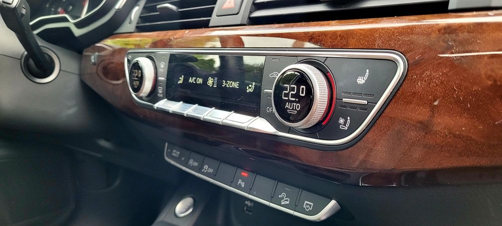Audi a4b9 Allroad 2.0TFSI Premium Plus Keyless-Go Panorama! ZAMIANA !!