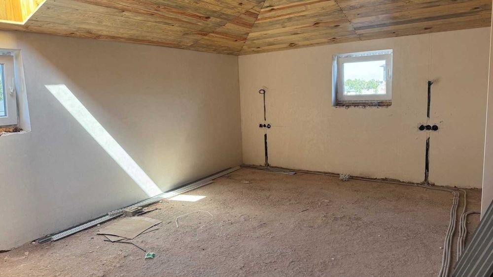 Продается Необычная  3х-ком Квартира в Новом Доме 78.4 м2