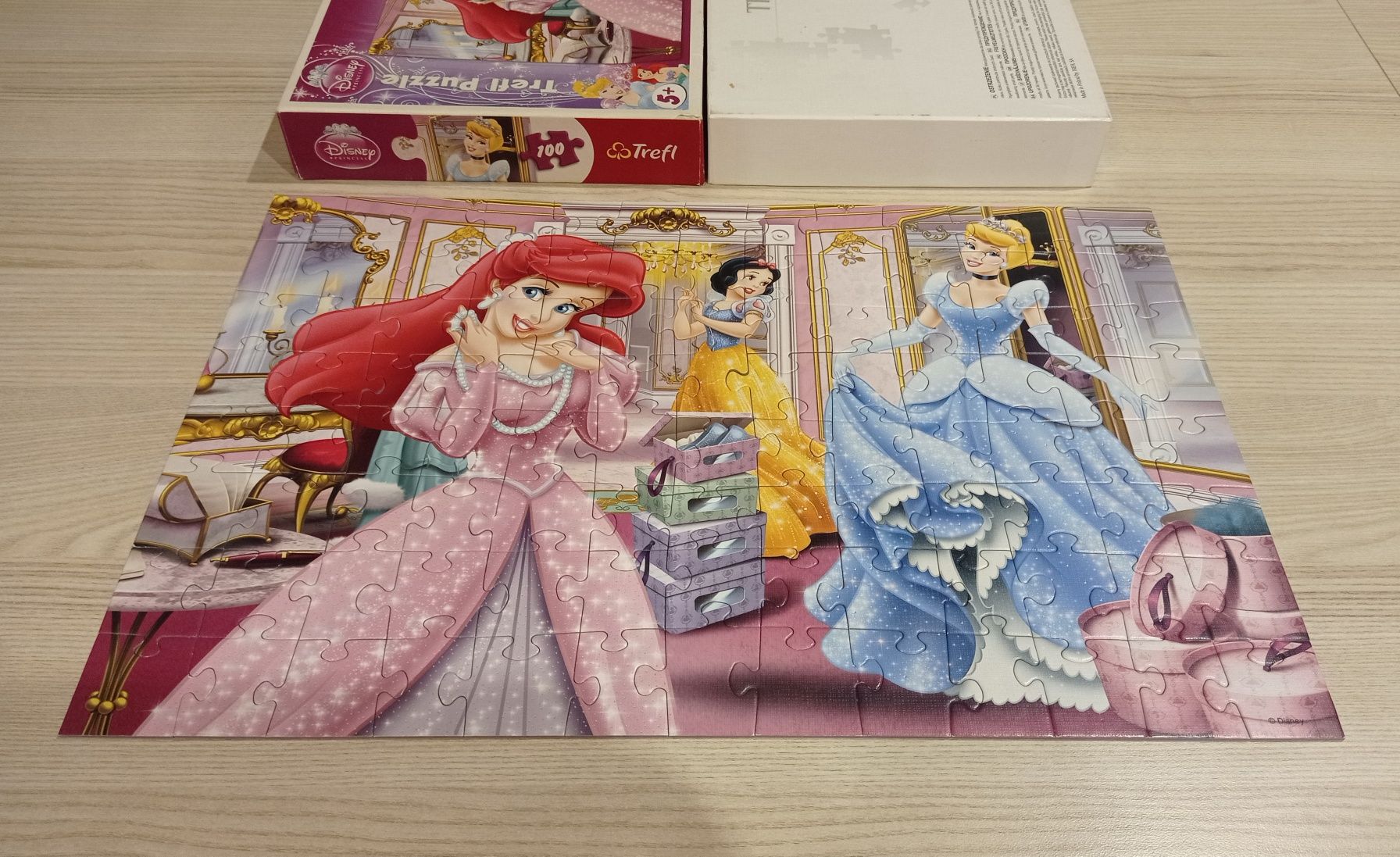 Puzzle Trefl + zabawki Księżniczki Disney torebka aparat kluczyk brelo