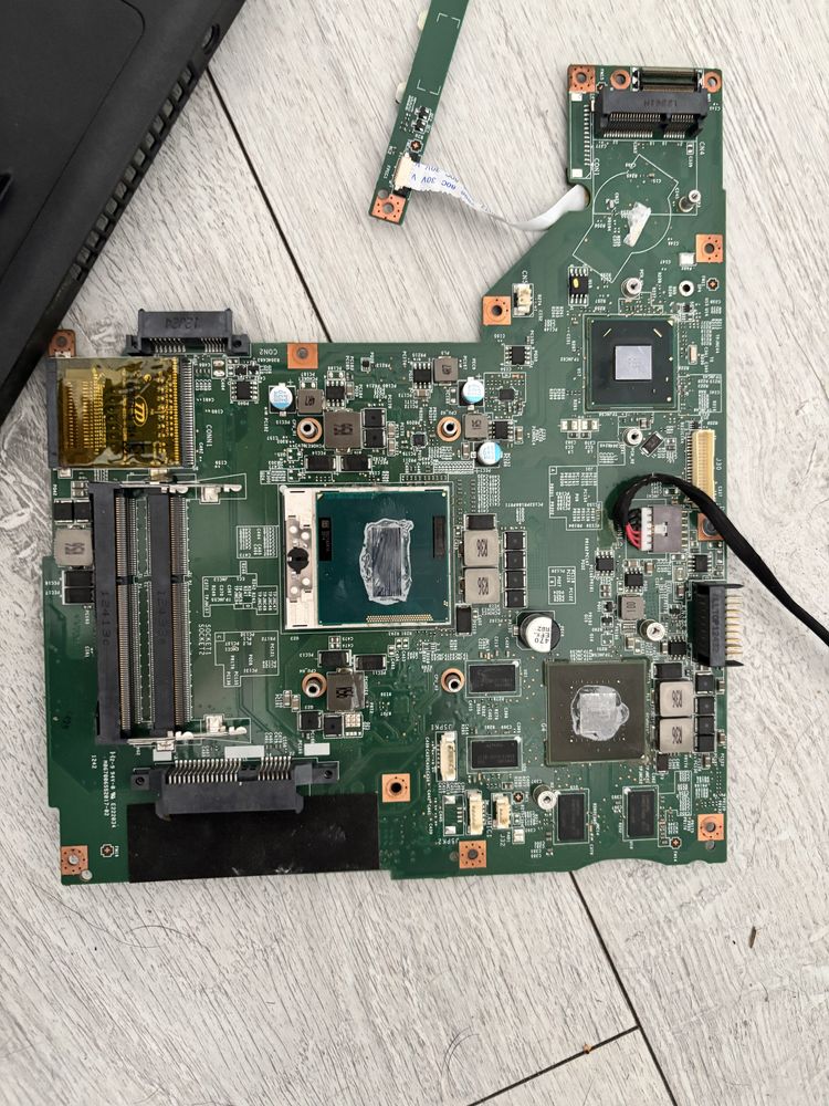 Laptop MSI na czesci