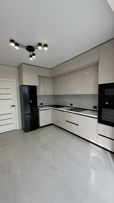 Продаю видову 1к квартиру в новобудові з ремонтом, можна по Програмах