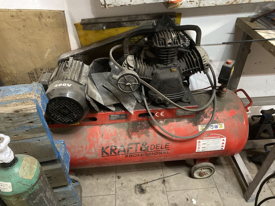 Kompresor 200l uszkodzony