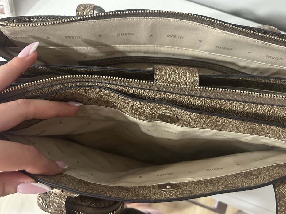 Torebka damska beżowa GUESS