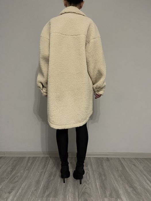 Куртка тедді Stradivarius