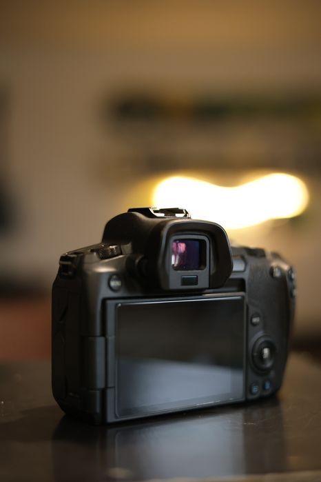 Фотоапарат Canon EOS R