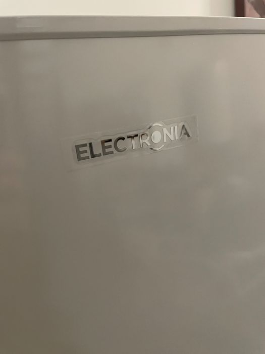 Arca vertical com gavetas ELECTRONIA nova 160l com garantia