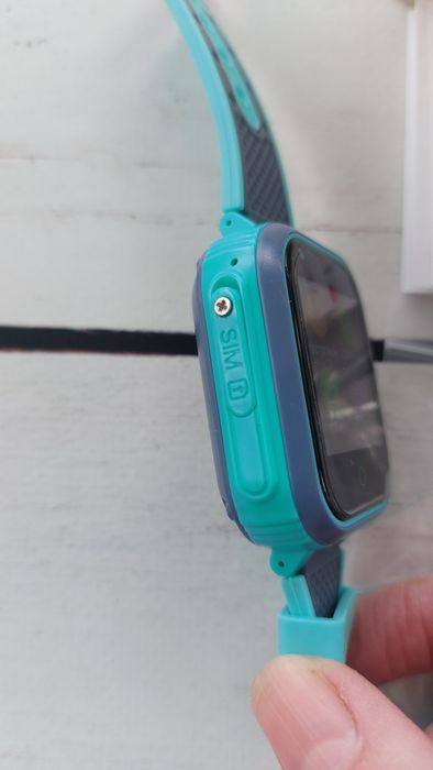 СРОЧНО!!! ПРОДАМ умные детские часы .Kids GPS Smart Watch(waterproof)
